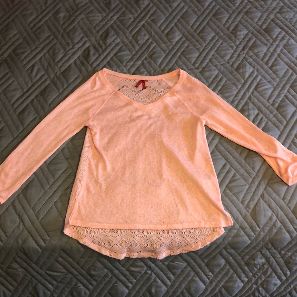 Nice light weight sweater.